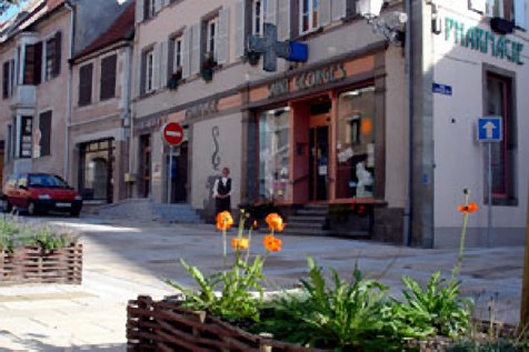que notre rue est beelle...mais de quoi on se plaint